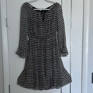 Diane Von Furstenberg Black and White 100% Silk Dress